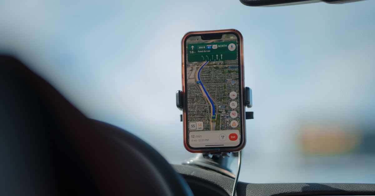 Araç içinde GPS navigasyon uygulaması